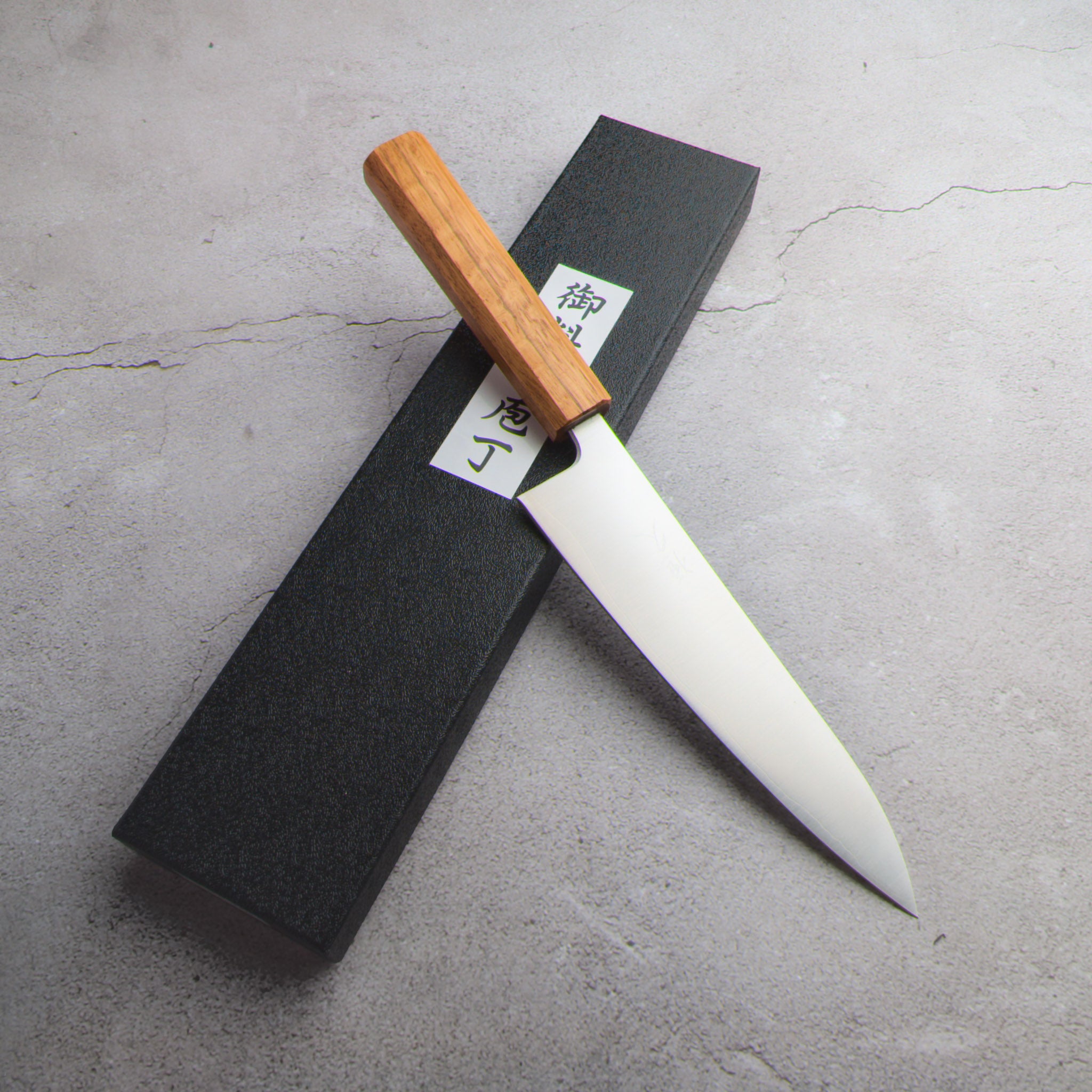 Tsunehisa - Ginsan Migaki 180mm Gyuto