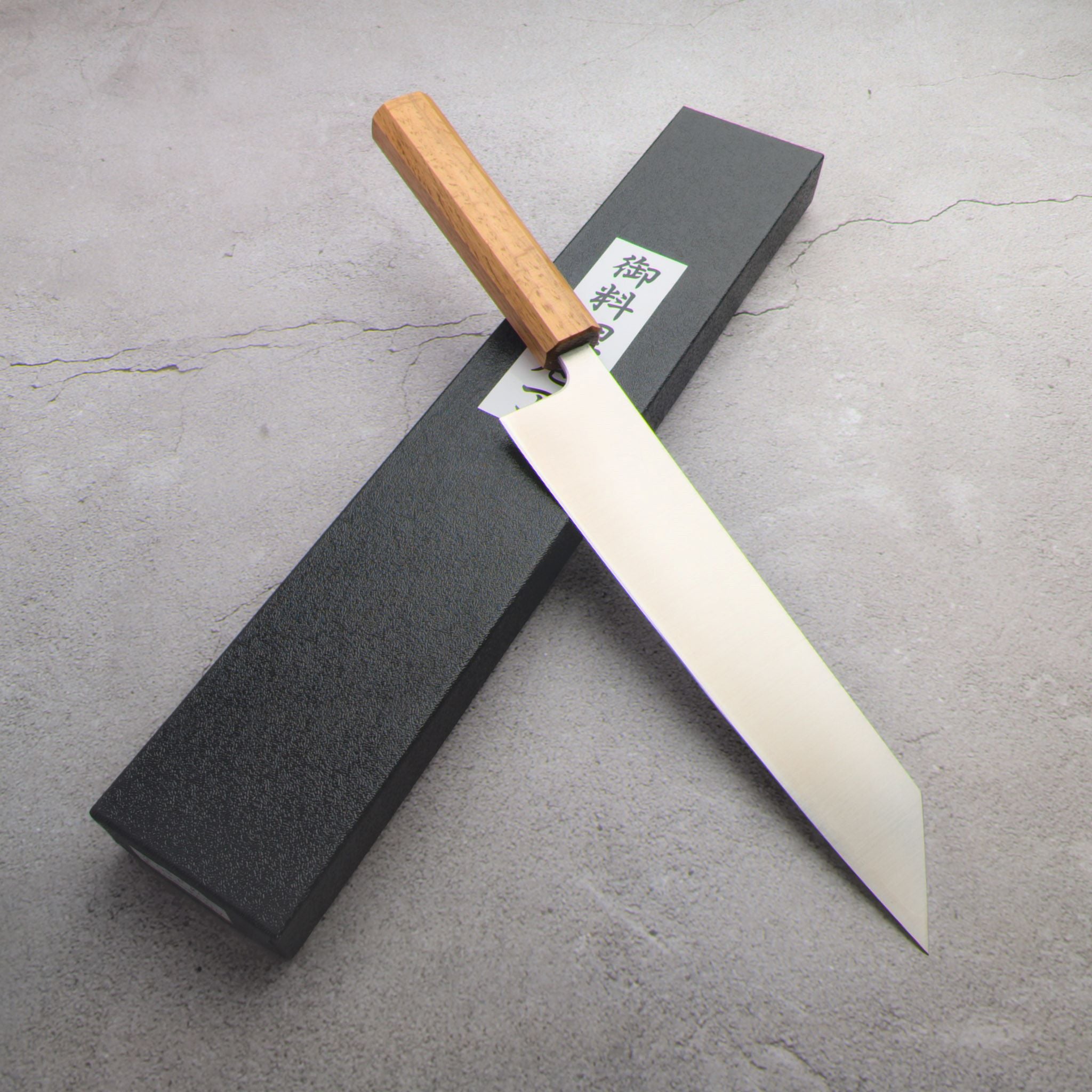 Tsunehisa - Ginsan Migaki 210mm Kiritsuke